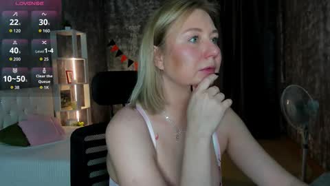 Samanta online show from December 2, 2025, 1:33 am