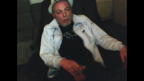 schnibschnab online show from March 13, 2026, 4:52 am