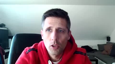 Snapshot of schnuckigeil chatting on January 14, 2025, 1:49 pm Dildomen online show from January 14, 2025, 1:49 pm