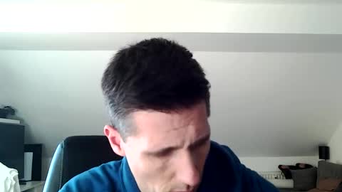 Snapshot of schnuckigeil chatting on January 16, 2025, 1:58 pm Dildomen online show from January 16, 2025, 1:58 pm