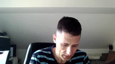 Snapshot of schnuckigeil chatting on February 12, 2025, 12:44 pm Dildomen online show from February 12, 2025, 12:44 pm