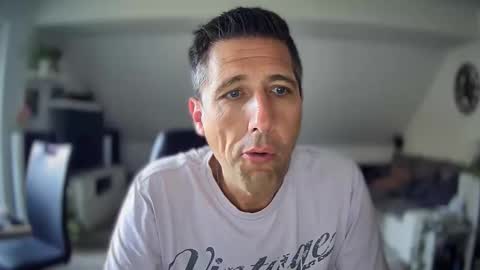 Snapshot of schnuckigeil chatting on September 10, 2025, 10:59 am Dildomen online show from September 10, 2025, 10:59 am