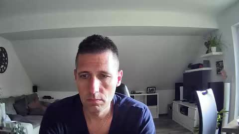 Snapshot of schnuckigeil chatting on October 2, 2025, 10:11 am Dildomen online show from October 2, 2025, 10:11 am