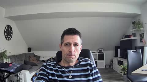 Snapshot of schnuckigeil chatting on February 3, 2026, 11:37 am Dildomen online show from February 3, 2026, 11:37 am