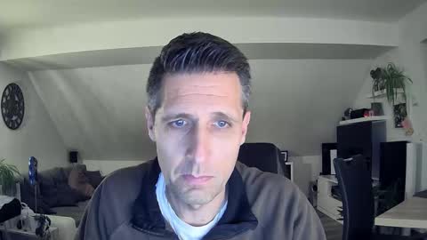 Snapshot of schnuckigeil chatting on February 10, 2026, 6:23 pm Dildomen online show from February 10, 2026, 6:23 pm