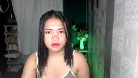 Snapshot of school_babe19 chatting on July 16, 2026, 1:33 am school_babe19 online show from July 16, 2026, 1:33 am