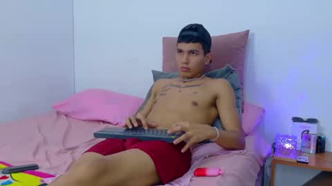 Snapshot of scook_gray chatting on June 7, 2026, 10:52 am scook_gray online show from June 7, 2026, 10:52 am
