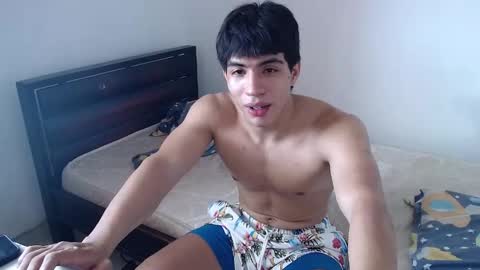 Snapshot of scoot2115 chatting on October 26, 2025, 5:52 pm scoot2115 online show from October 26, 2025, 5:52 pm