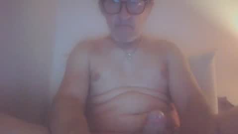 Snapshot of scotchwhieskie chatting on July 2, 2026, 10:49 pm scotchwhieskie online show from July 2, 2026, 10:49 pm