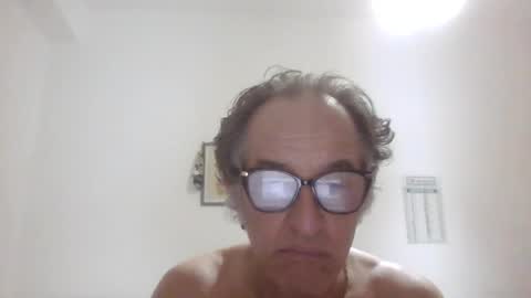 Snapshot of scotchwhieskie chatting on August 9, 2026, 10:15 pm scotchwhieskie online show from August 9, 2026, 10:15 pm