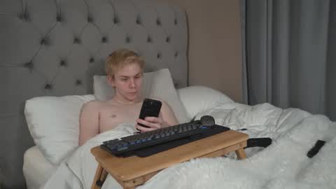 danny online show from March 4, 2026, 1:44 am
