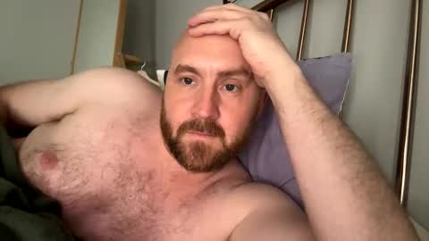 Snapshot of scottric chatting on September 24, 2025, 10:51 am SexyDaddy online show from September 24, 2025, 10:51 am