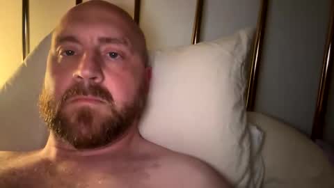 Snapshot of scottric chatting on September 26, 2025, 11:31 pm SexyDaddy online show from September 26, 2025, 11:31 pm