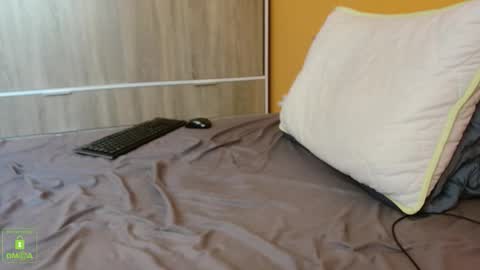 scotty_98 online show from November 16, 2025, 12:33 pm