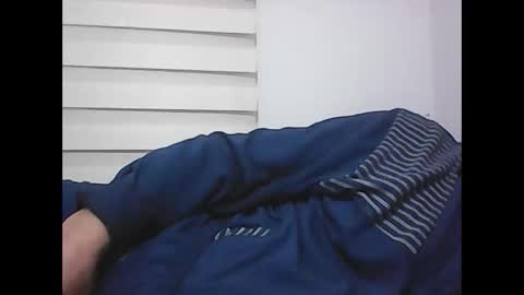 Snapshot of screw2 chatting on February 2, 2026, 7:01 pm Evren online show from February 2, 2026, 7:01 pm