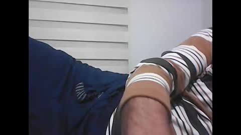 Snapshot of screw2 chatting on February 20, 2026, 6:52 pm Evren online show from February 20, 2026, 6:52 pm