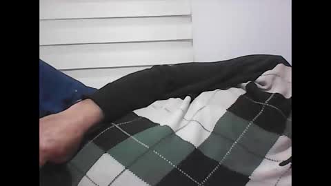 Snapshot of screw2 chatting on March 1, 2026, 10:01 pm Evren online show from March 1, 2026, 10:01 pm