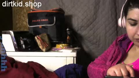 Snapshot of scumbagsmith chatting on March 6, 2025, 7:03 am Danni online show from March 6, 2025, 7:03 am