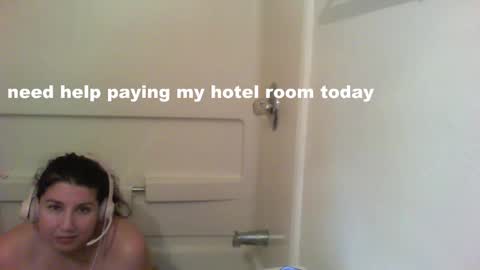 Snapshot of scumbagsmith chatting on October 21, 2025, 9:10 am Danni online show from October 21, 2025, 9:10 am