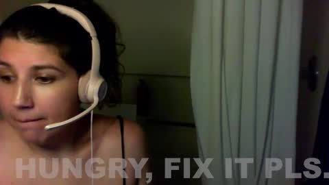 Snapshot of scumbagsmith chatting on October 30, 2025, 12:17 pm Danni online show from October 30, 2025, 12:17 pm