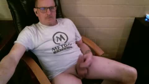 Snapshot of sdh69 chatting on February 4, 2025, 2:49 am eating pussy sucking dick online show from February 4, 2025, 2:49 am