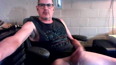 Snapshot of sdh69 chatting on February 15, 2026, 3:42 pm eating pussy sucking dick online show from February 15, 2026, 3:42 pm