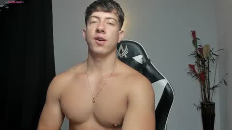 Snapshot of sean_brownx chatting on June 27, 2026, 11:48 am Sean online show from June 27, 2026, 11:48 am