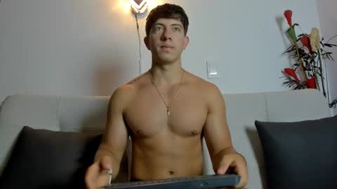 Snapshot of sean_brownx chatting on July 10, 2026, 10:29 am Sean online show from July 10, 2026, 10:29 am