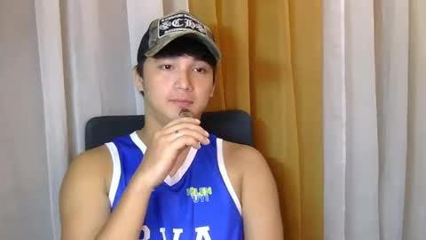Snapshot of seancody_cum chatting on August 6, 2026, 1:35 pm seancody_cum online show from August 6, 2026, 1:35 pm