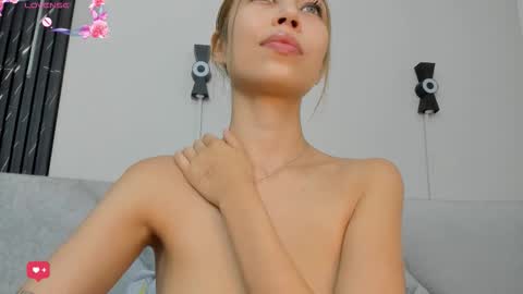 Snapshot of seattle_rousse chatting on March 26, 2026, 1:17 pm Rosie online show from March 26, 2026, 1:17 pm