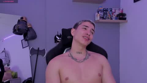 Snapshot of sebas__23 chatting on January 11, 2025, 4:38 am Sebastin online show from January 11, 2025, 4:38 am