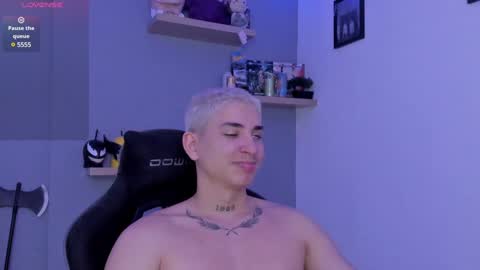 Snapshot of sebas__23 chatting on January 22, 2025, 11:10 pm Sebastin online show from January 22, 2025, 11:10 pm