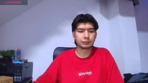 Snapshot of sebas_brown1 chatting on December 31, 2024, 6:46 pm SEBASTIAN online show from December 31, 2024, 6:46 pm