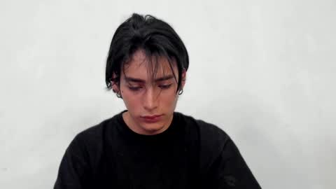 Snapshot of sebas_rosse chatting on December 1, 2024, 4:29 pm sebastian online show from December 1, 2024, 4:29 pm