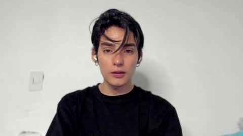 Snapshot of sebas_rosse chatting on December 26, 2024, 10:52 pm sebastian online show from December 26, 2024, 10:52 pm