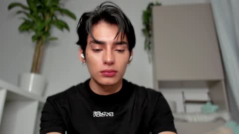 Snapshot of sebas_rosse chatting on January 30, 2025, 7:39 am sebastian online show from January 30, 2025, 7:39 am