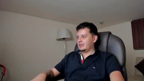 sebasosorio42 online show from August 7, 2026, 10:56 pm