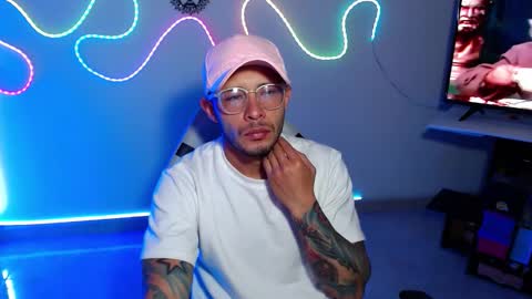 Snapshot of sebastian_025 chatting on September 13, 2025, 10:37 am Sebastian online show from September 13, 2025, 10:37 am