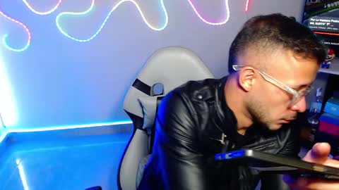 Snapshot of sebastian_025 chatting on October 10, 2025, 7:07 am Sebastian online show from October 10, 2025, 7:07 am