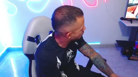 Snapshot of sebastian_025 chatting on November 9, 2025, 9:24 pm Sebastian online show from November 9, 2025, 9:24 pm