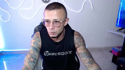 Snapshot of sebastian_025 chatting on December 21, 2025, 5:20 pm Sebastian online show from December 21, 2025, 5:20 pm