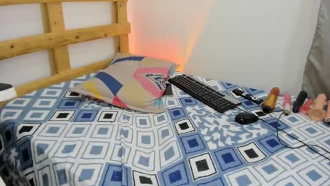 Snapshot of sebastian_0422 chatting on October 1, 2025, 2:23 pm sebastian 0422 online show from October 1, 2025, 2:23 pm