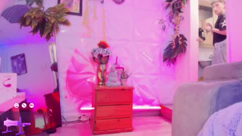 Snapshot of sebastianhilton chatting on February 20, 2026, 12:49 pm . INDEPENDENT MODEL online show from February 20, 2026, 12:49 pm