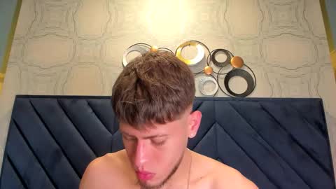  Sebastian  online show from September 15, 2025, 1:22 pm