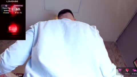  Sebastian  online show from November 1, 2025, 7:27 pm