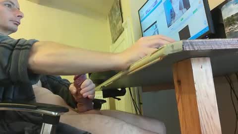 Snapshot of sebastianspalding450 chatting on November 19, 2025, 10:04 am sebastianspalding450 online show from November 19, 2025, 10:04 am