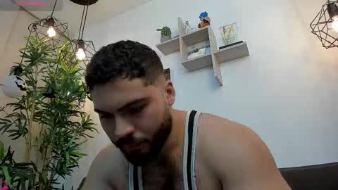 Instagram jeanpaulfit  online show from November 7, 2025, 10:32 pm