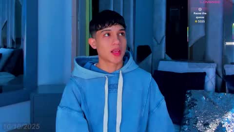 Sebastian online show from October 10, 2025, 4:33 am