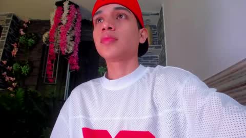 Sebastian online show from April 19, 2026, 4:01 am