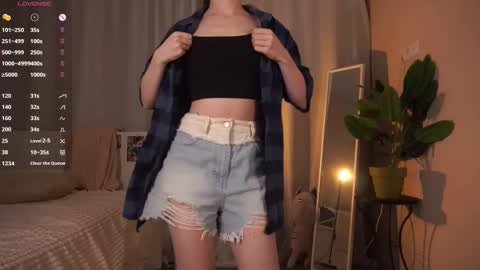 Brenda online show from November 24, 2025, 4:18 pm